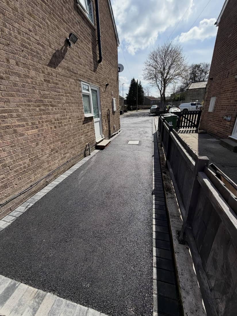Tarmac surfacing after 1